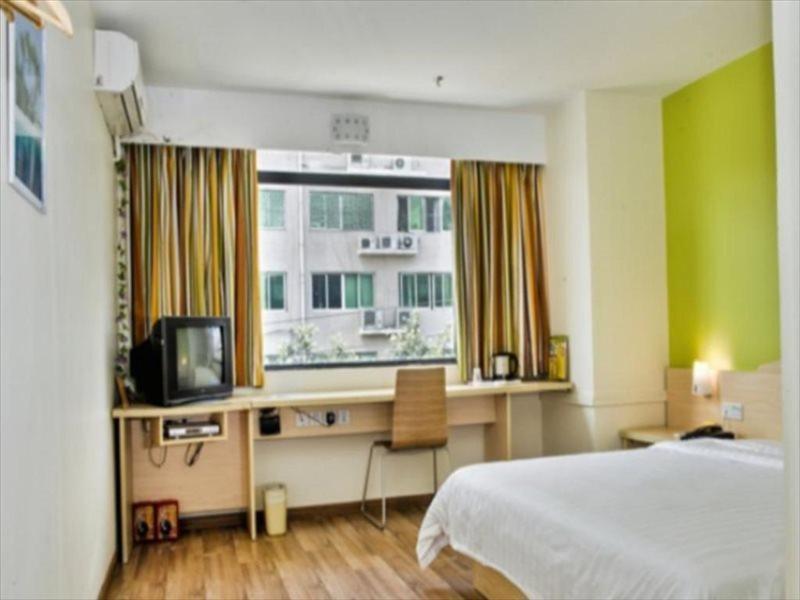 7Days Inn Shenzhen Long Hua מראה חיצוני תמונה