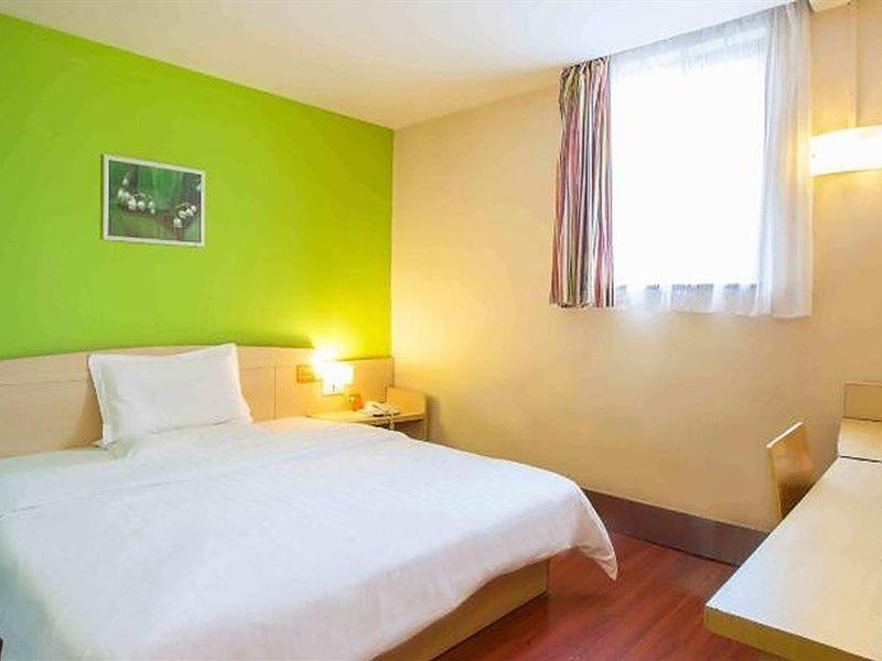 7Days Inn Shenzhen Long Hua מראה חיצוני תמונה