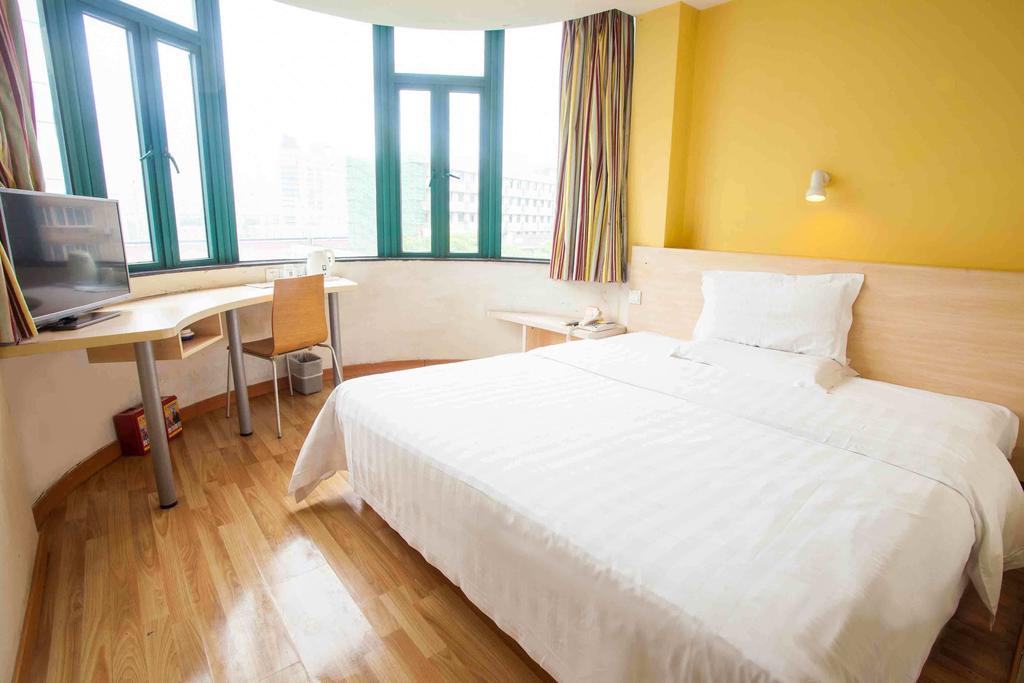 7Days Inn Shenzhen Long Hua חדר תמונה